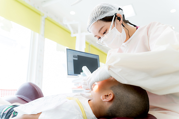 東住吉区南田辺・大森歯科メンテナンスクリニック・国家資格を持った歯科衛生士たちが丁寧に施術いたします